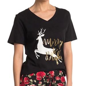 Cozy Rozy Merry & Bright V-Neck Graphic T-Shirt